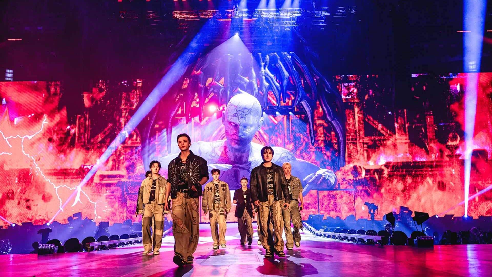 Stray Kids: The dominATE Experience