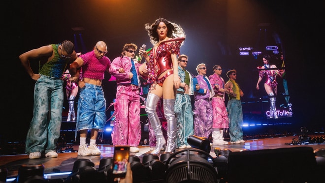 Katy Perry: The Lifetimes Tour - Live From Paris
